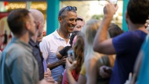 Obama with crowd at Breakout Waikiki escape rooms